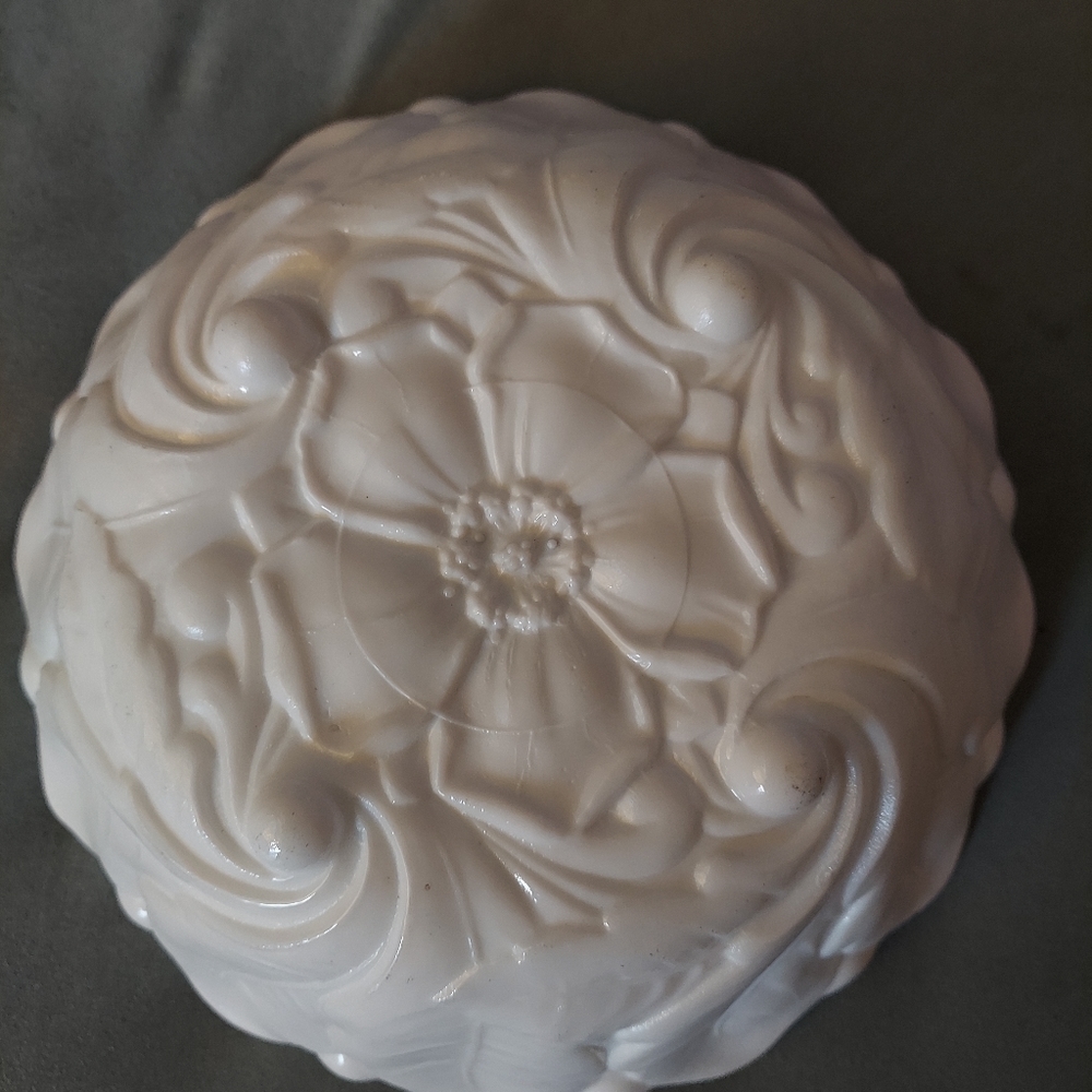 Vintage Indiana Glass Milk Glass Wild Rose Cabbage